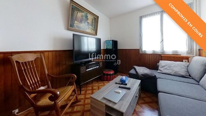 Appartement - 96 m² - 5 pièces