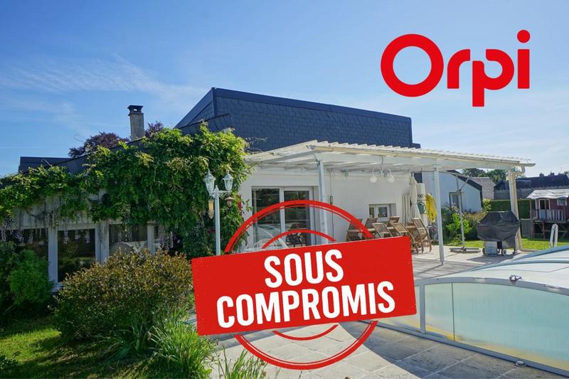 Maison - 220 m² - 6 pièces