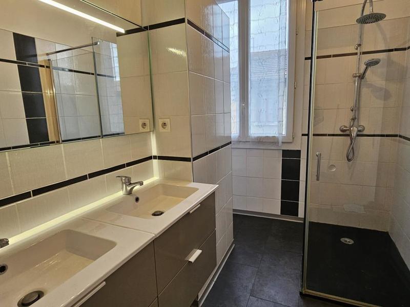 Maison de ville - 70 m² - 3 pièces