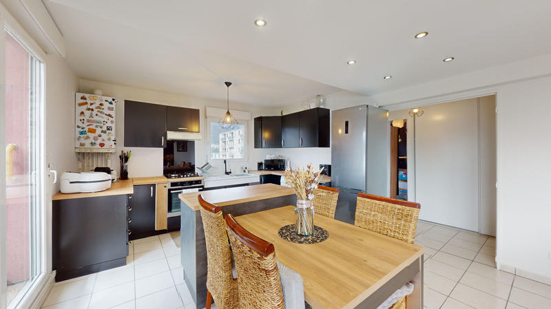 Appartement - 74 m² - 4 pièces