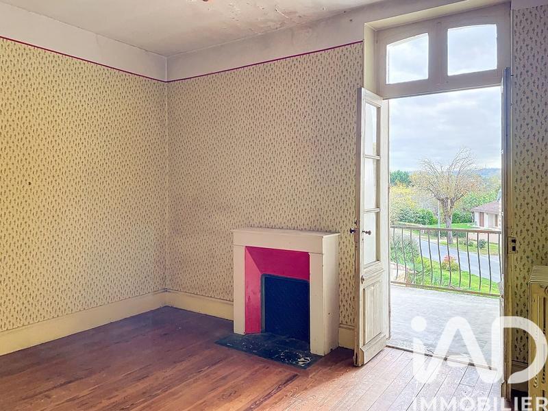 Maison de village - 240 m² - 17 pièces