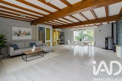 Maison - 257 m² - 8 pièces