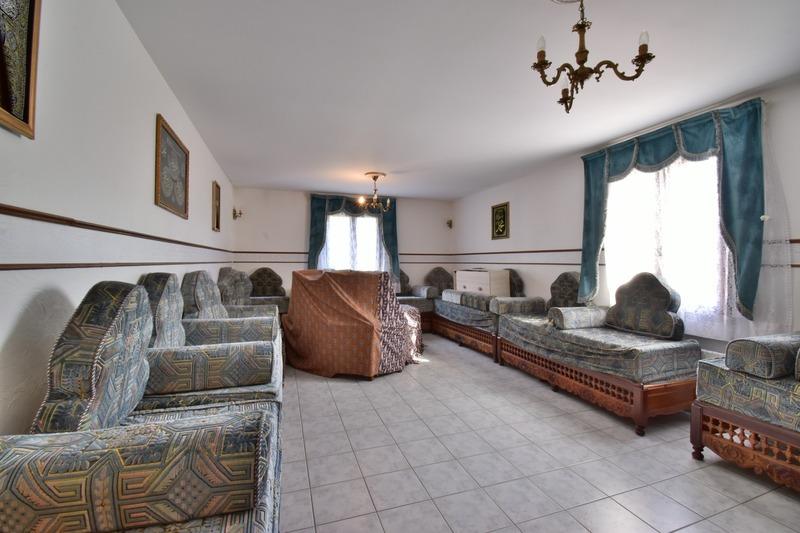 Villa - 143 m² - 6 pièces