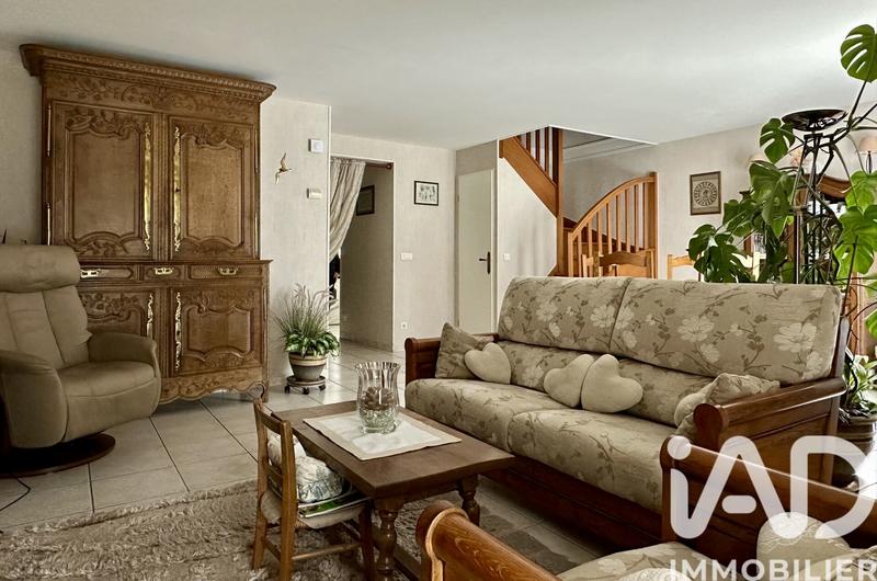 Maison - 96 m² - 6 pièces