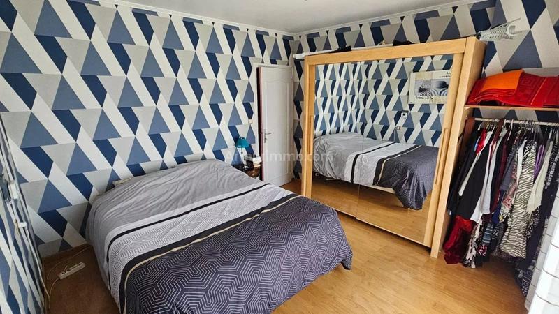 Maison - 170 m² - 9 pièces