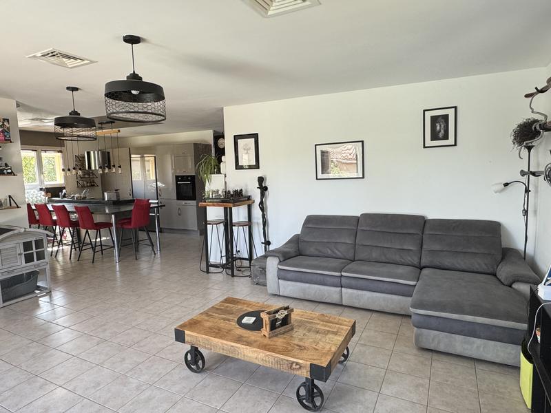 Villa - 111 m² - 4 pièces