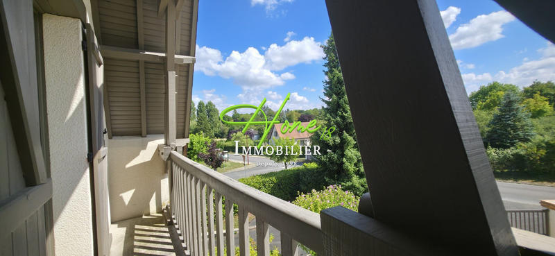 Maison - 245 m² - 7 pièces