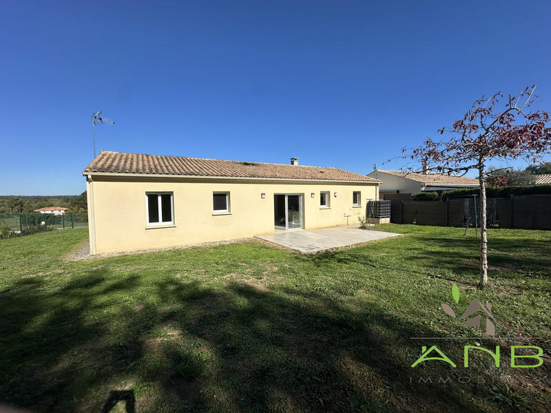 Maison - 90 m² - 4 pièces