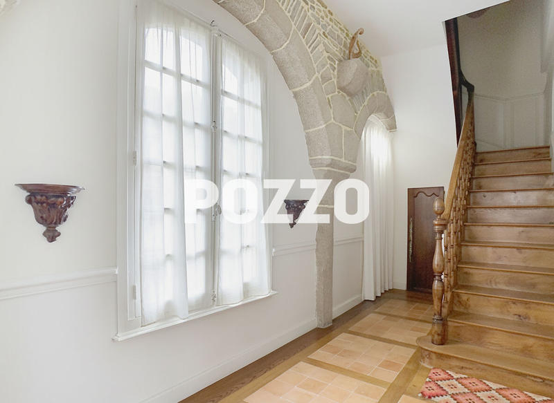 Maison - 166 m² - 6 pièces