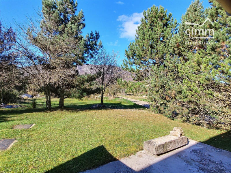 Maison - 215 m² - 7 pièces