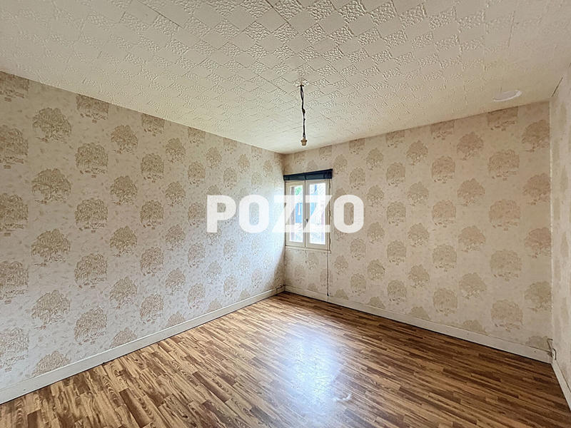 Maison - 134 m² - 9 pièces