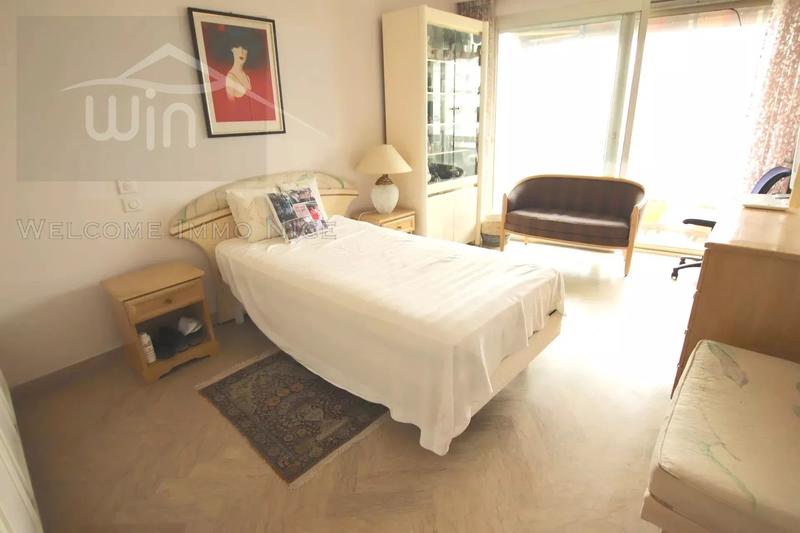 Appartement - 93 m² - 3 pièces