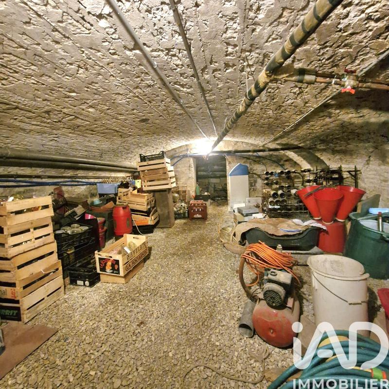 Maison - 234 m² - 8 pièces