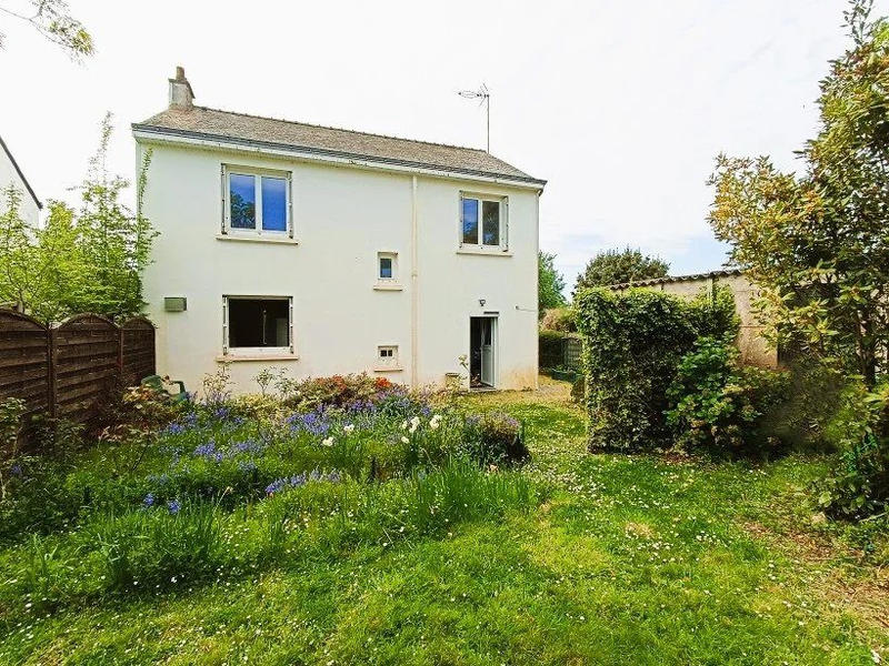 Maison - 93 m² - 5 pièces