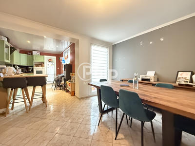 Maison - 125 m² - 7 pièces