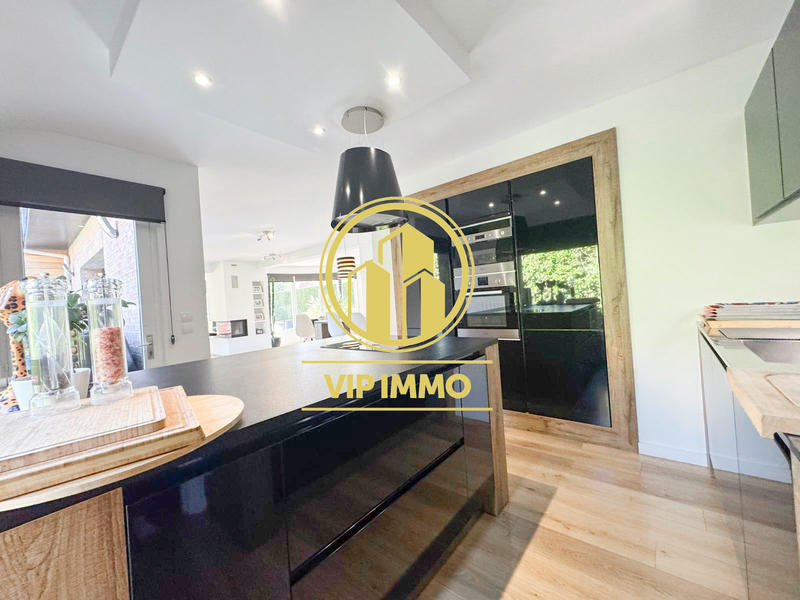 Maison - 141 m² - 5 pièces