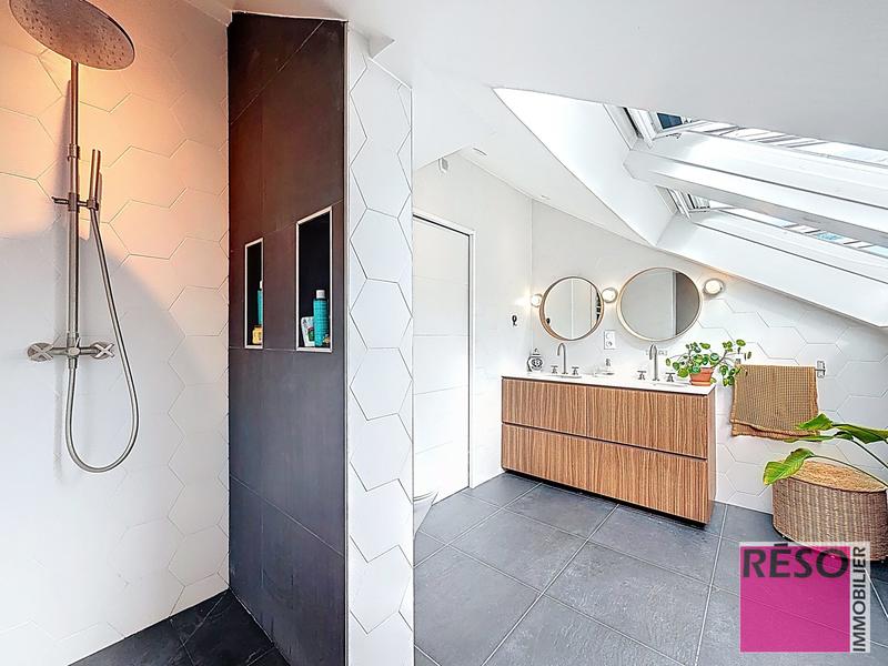 Maison - 167 m² - 5 pièces