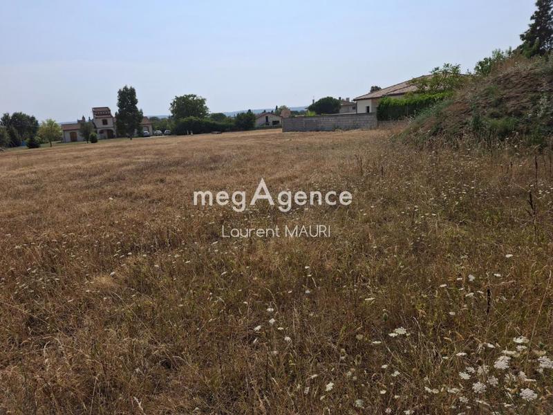 Terrain constructible - 553 m²