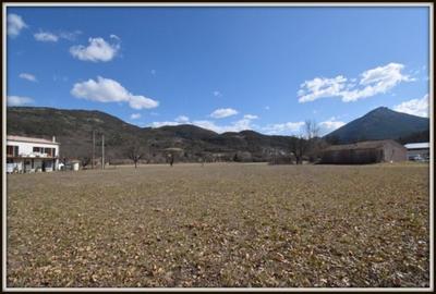 Terrain constructible - 1 550 m²