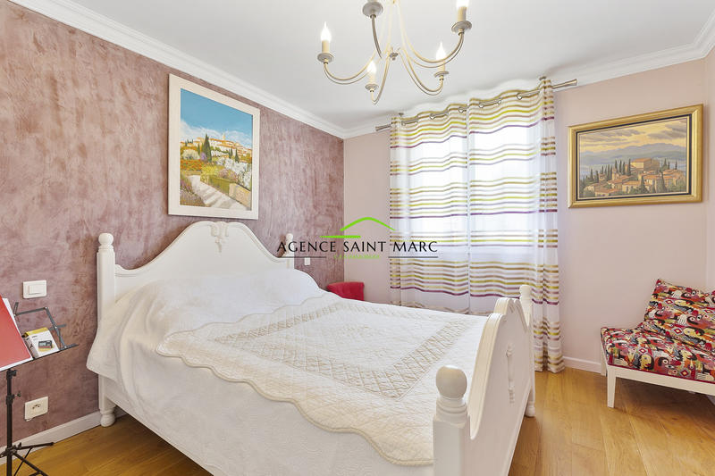 Villa - 185 m² - 7 pièces