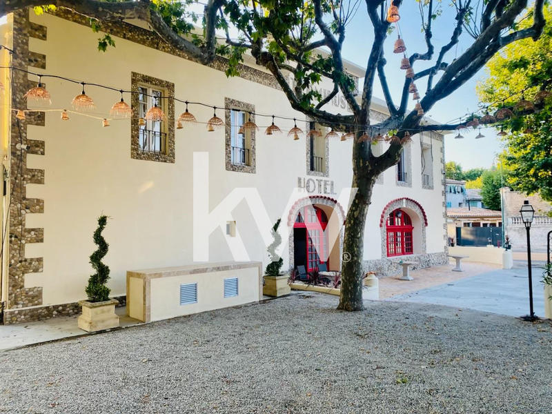 Fonds de commerce - Magasins - 880 m²