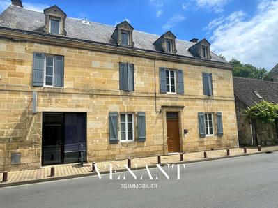 Villa - 238 m² - 14 pièces