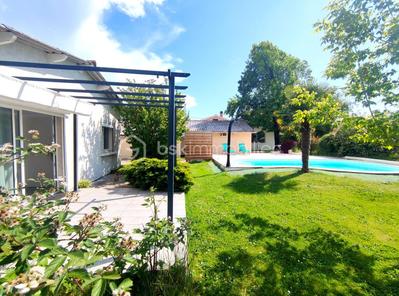 Propriété - 150 m² - 5 pièces