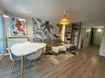 Appartement - 93 m² - 4 pièces