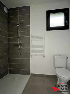 Villa - 90 m² - 4 pièces