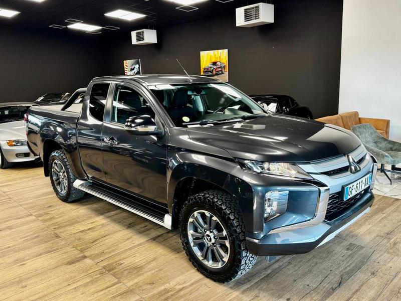 Mitsubishi L200 III Pick Up Club Cabine 2.2 Di-D 150 As&amp;G 4wd Intense Navi Connect 2p