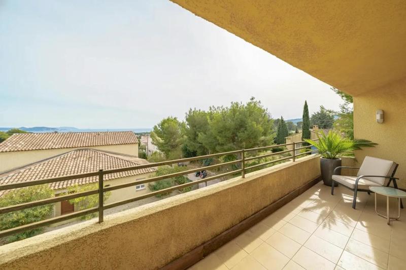 Appartement - 98 m² - 4 pièces