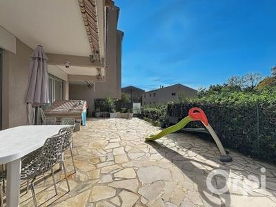 Appartement - 86 m² - 3 pièces