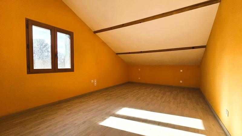 Maison - 143 m² - 7 pièces