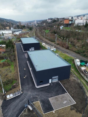 Local d'activité / Entrepôt - 174 m²