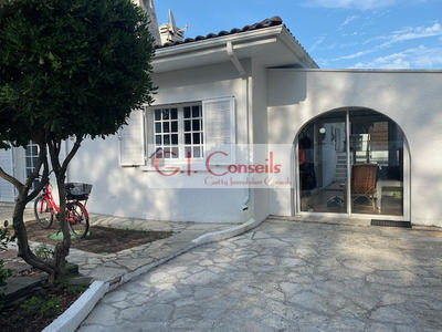 Maison - 132 m² - 9 pièces