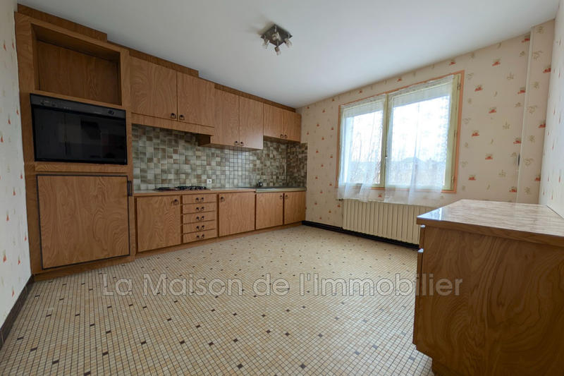 Maison - 140 m² - 6 pièces