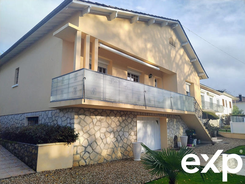 Maison traditionnelle - 133 m² - 6 pièces