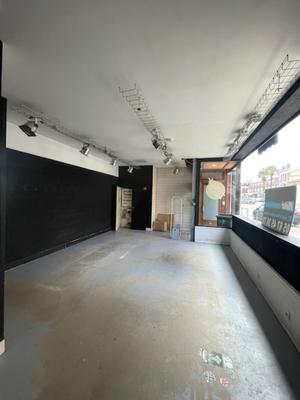 Local commercial - 272 m² - 5 pièces