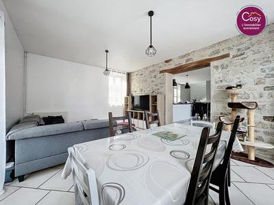 Maison de village - 105 m² - 5 pièces