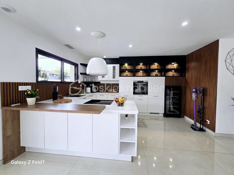 Maison - 148 m² - 5 pièces