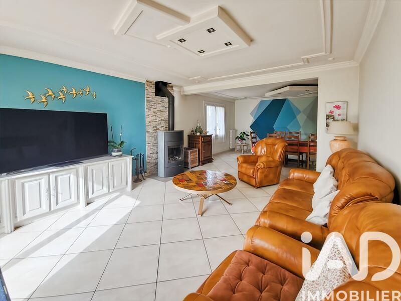 Maison - 209 m² - 6 pièces