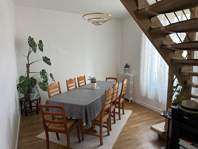 Maison - 87 m² - 5 pièces