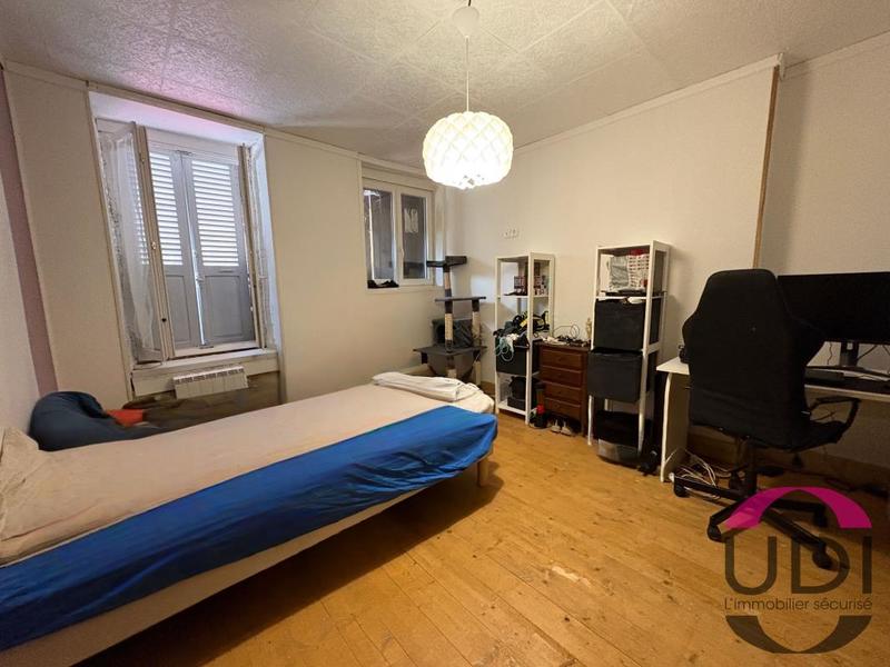 Maison - 156 m² - 8 pièces