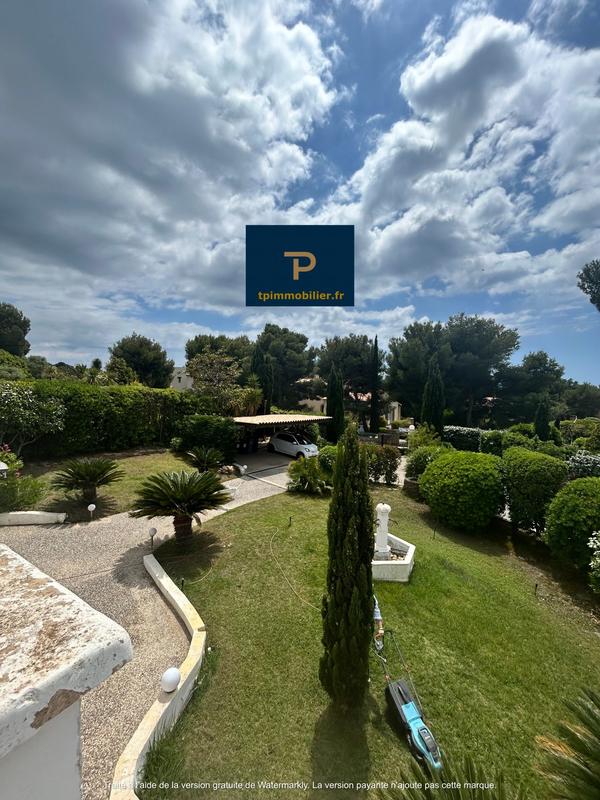 Villa - 250 m² - 8 pièces