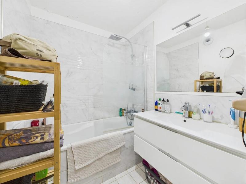 Appartement - 77 m² - 4 pièces