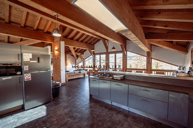 Châlet - 300 m² - 11 pièces