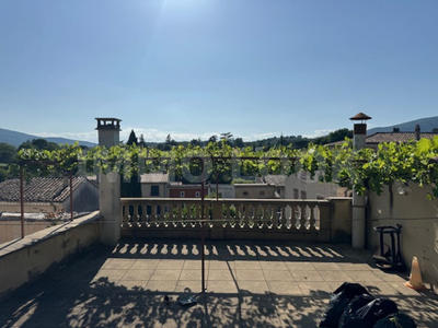 Maison - 285 m² - 14 pièces