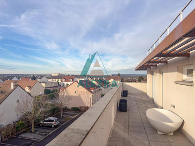 Appartement - 84 m² - 4 pièces