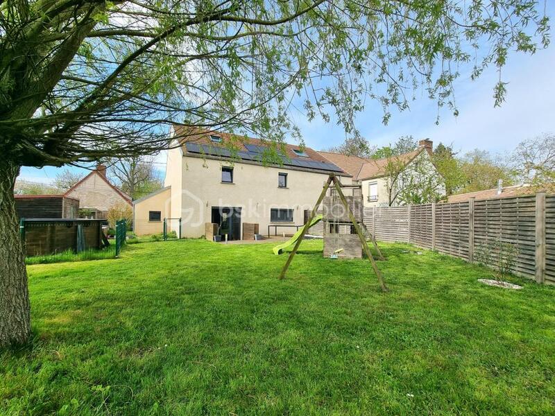 Maison - 203 m² - 7 pièces