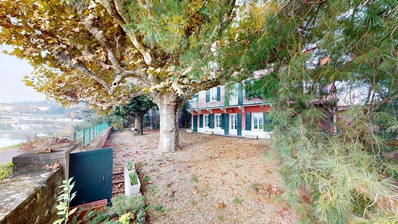 Maison - 159 m² - 5 pièces